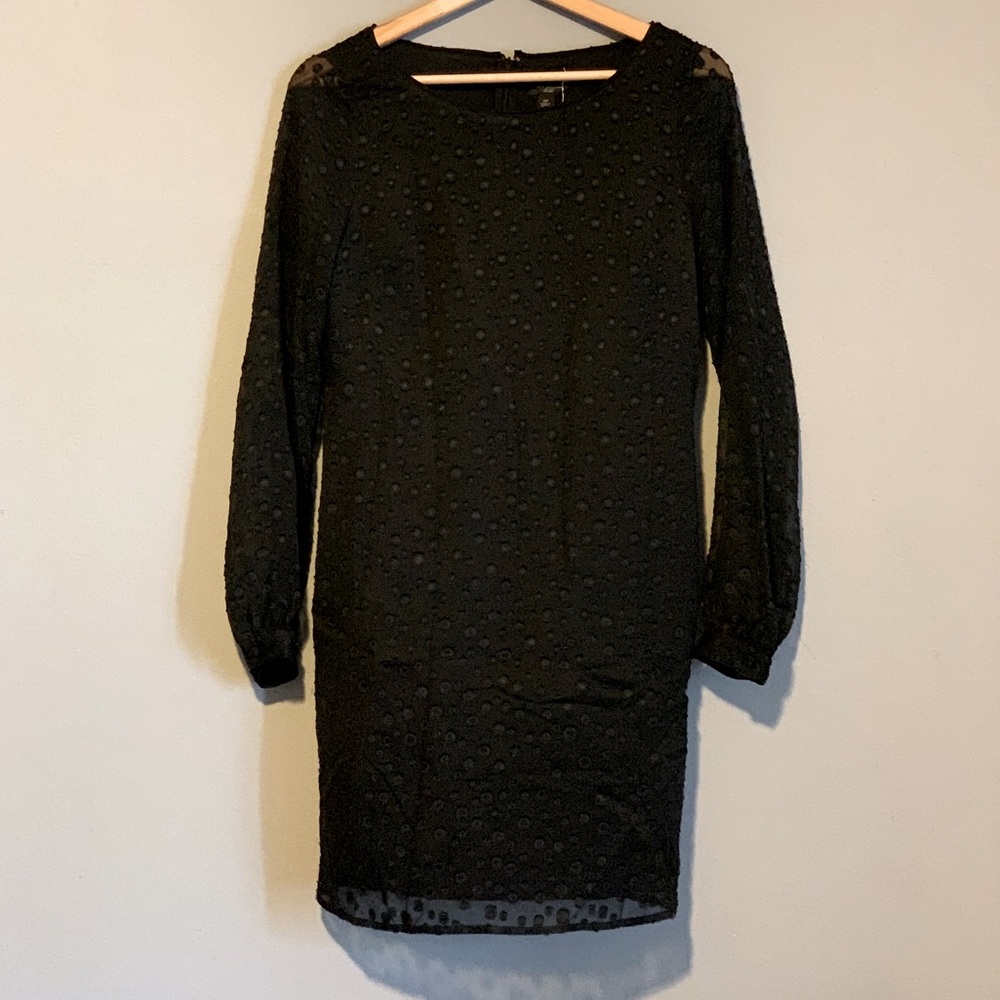 Like new! Classic little black dress by Ann Taylor
